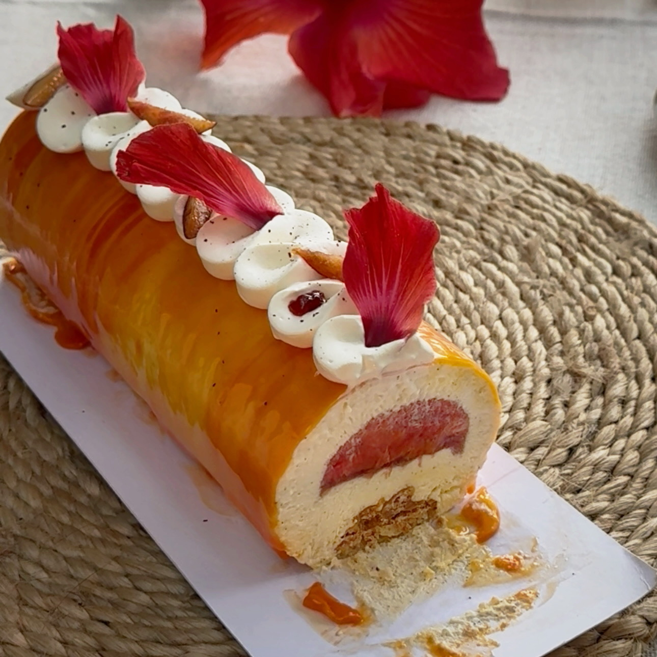 Nectarine Hibiscus Bûche